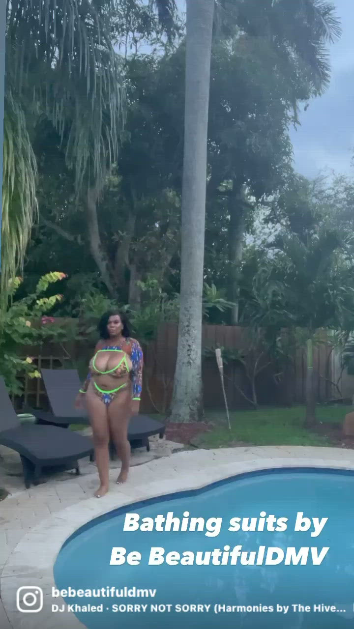The Bold & Beautiful bikini( 3 piece)